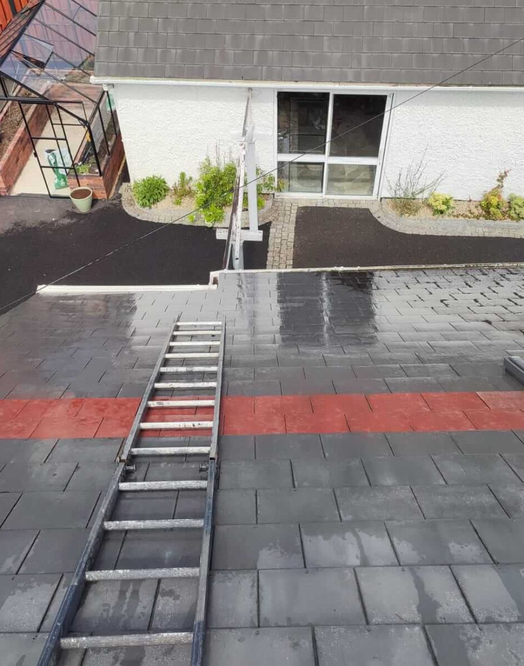 Roof Cleaning Service